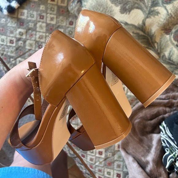 Jeffrey Campbell sandals - Picture 3 of 6